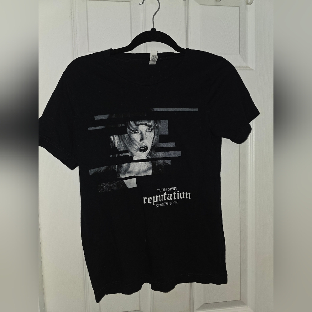 Taylor Swift Reputation Stadium Tour Tee Shirt